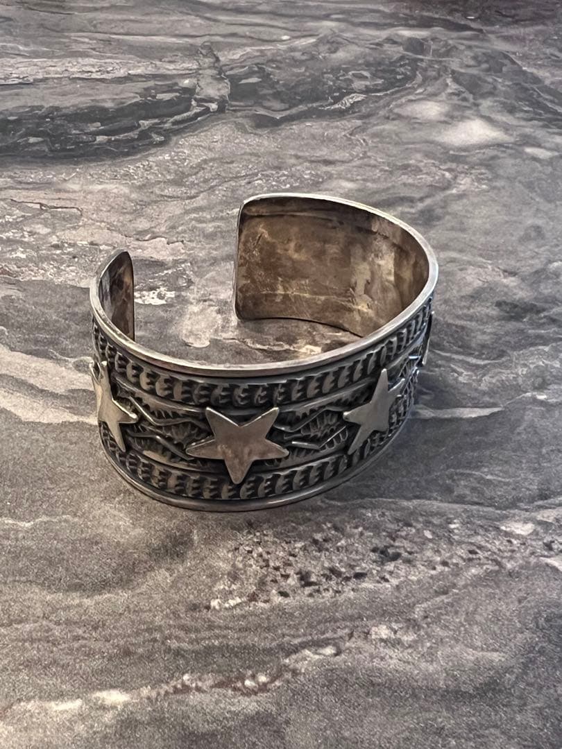 SUNSHINE REEVES （サンシャインリーブス) シルバーワイドバングル