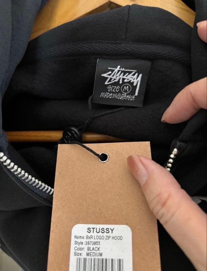 STUSSY 8ボールロゴ ジップアップパーカー Mサイズ ブラック