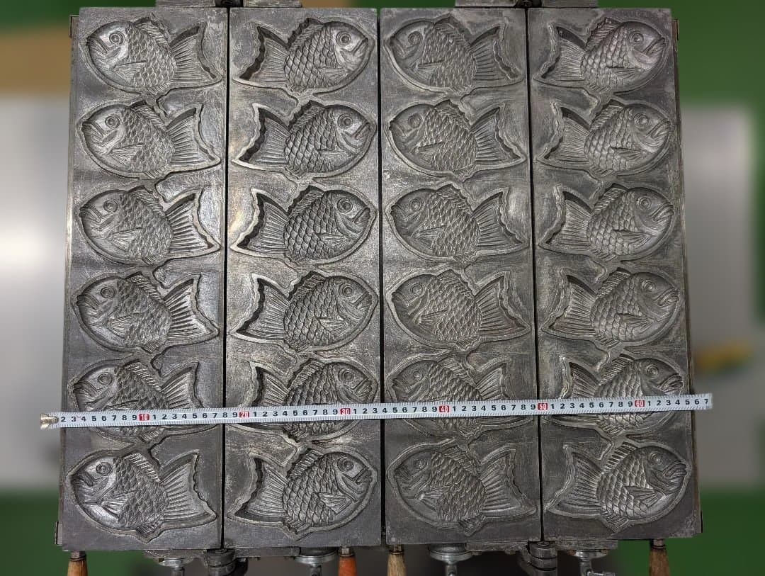 [ジャンク品] たい焼き器 魚型 都市ガス6 匹 ×2 連 12 匹　飲食店