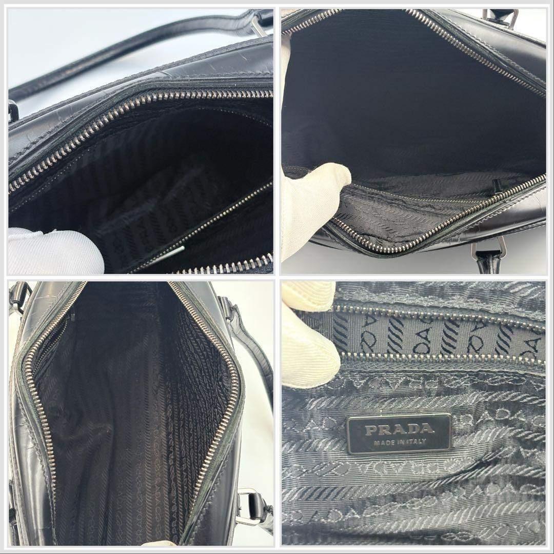 希少PRADAエナメルレザーミニボストンハンドバッグ美品ブラック南京錠付ロゴ刻印