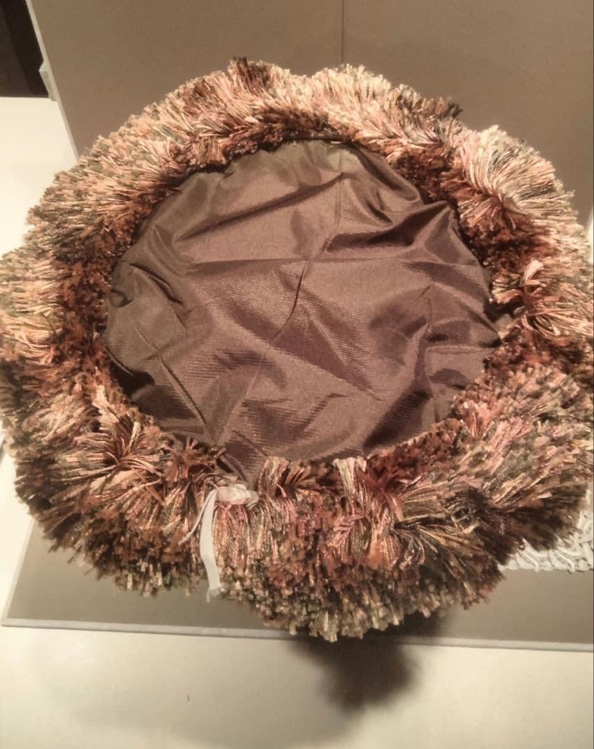 プチポワンの小さい丸椅子　フットスツール 　ビスクドール撮影用など