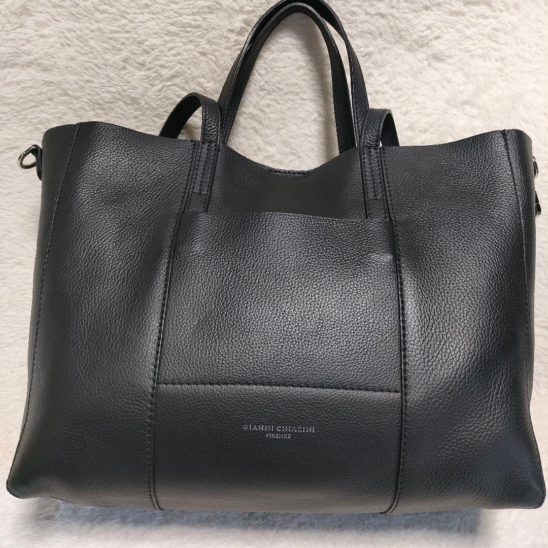 リナママ様【✨新品✨】ジャンニキャリーニ◎トート スーパーライト M ブラック