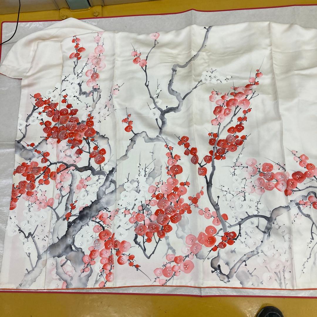 紅梅白梅　花柄振袖 着物
