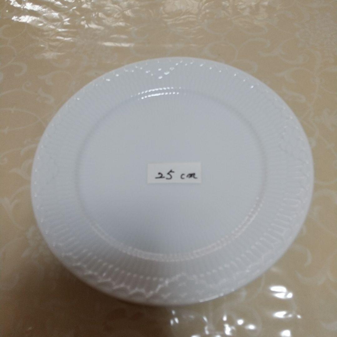 ロイヤルコペンハーゲン ３枚プレート