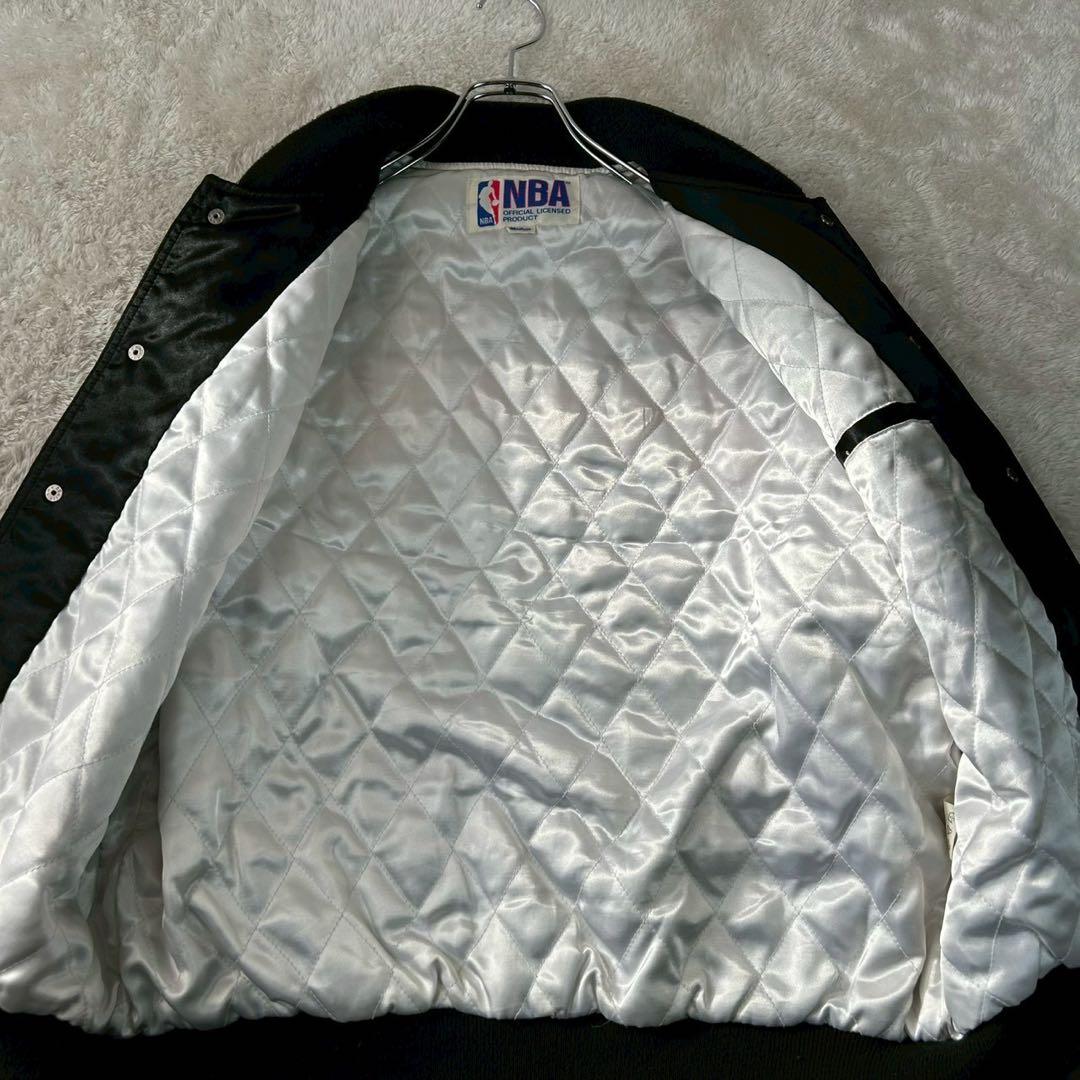 NBA Lakers レイカーズ ブルゾン ナイロンジャケット ブラック M