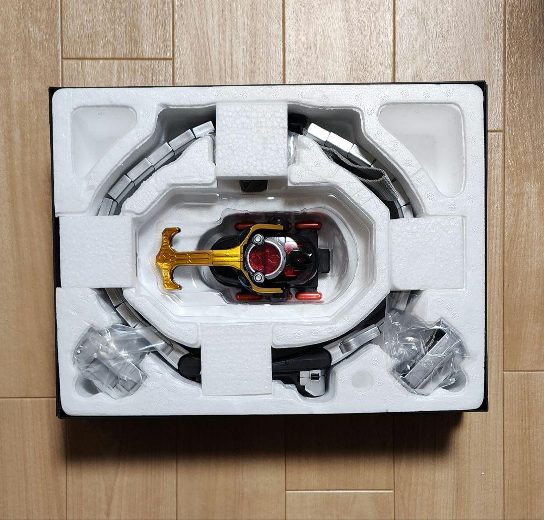 CSM仮面ライダーダークカブトゼクター