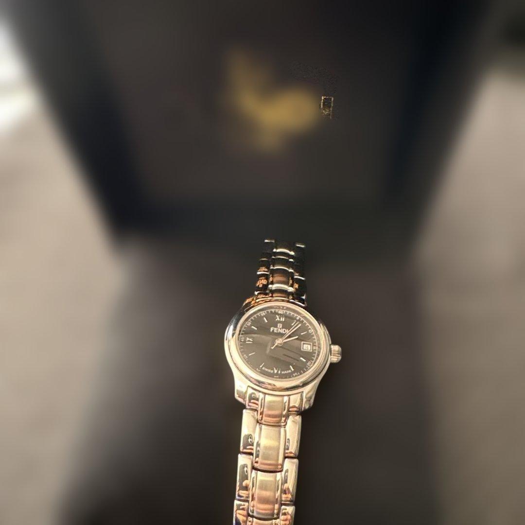 新品未使用（電池切れ）FENDI 腕時計 クォーツ 黒文字盤 ステンレス