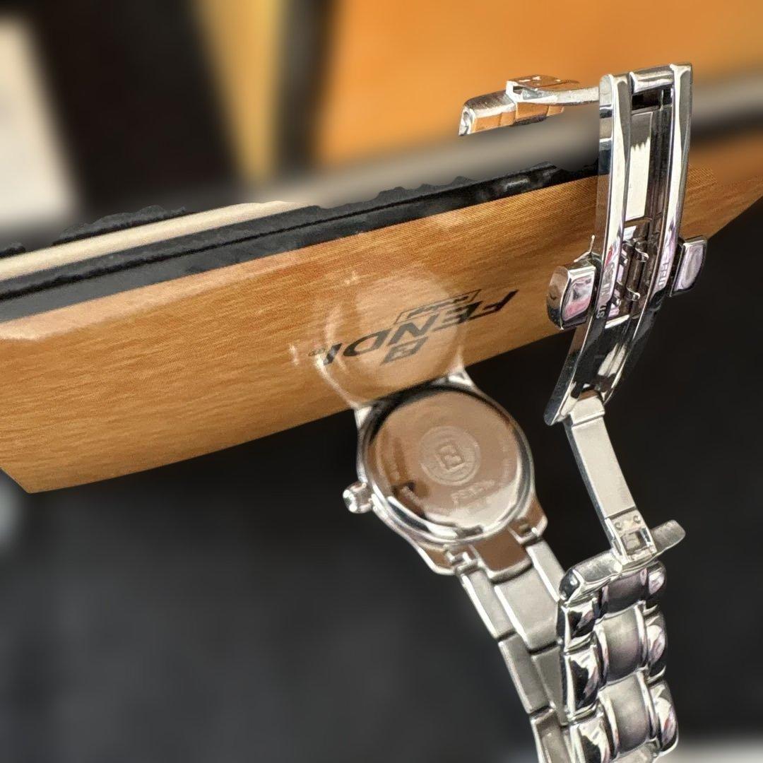 新品未使用（電池切れ）FENDI 腕時計 クォーツ 黒文字盤 ステンレス