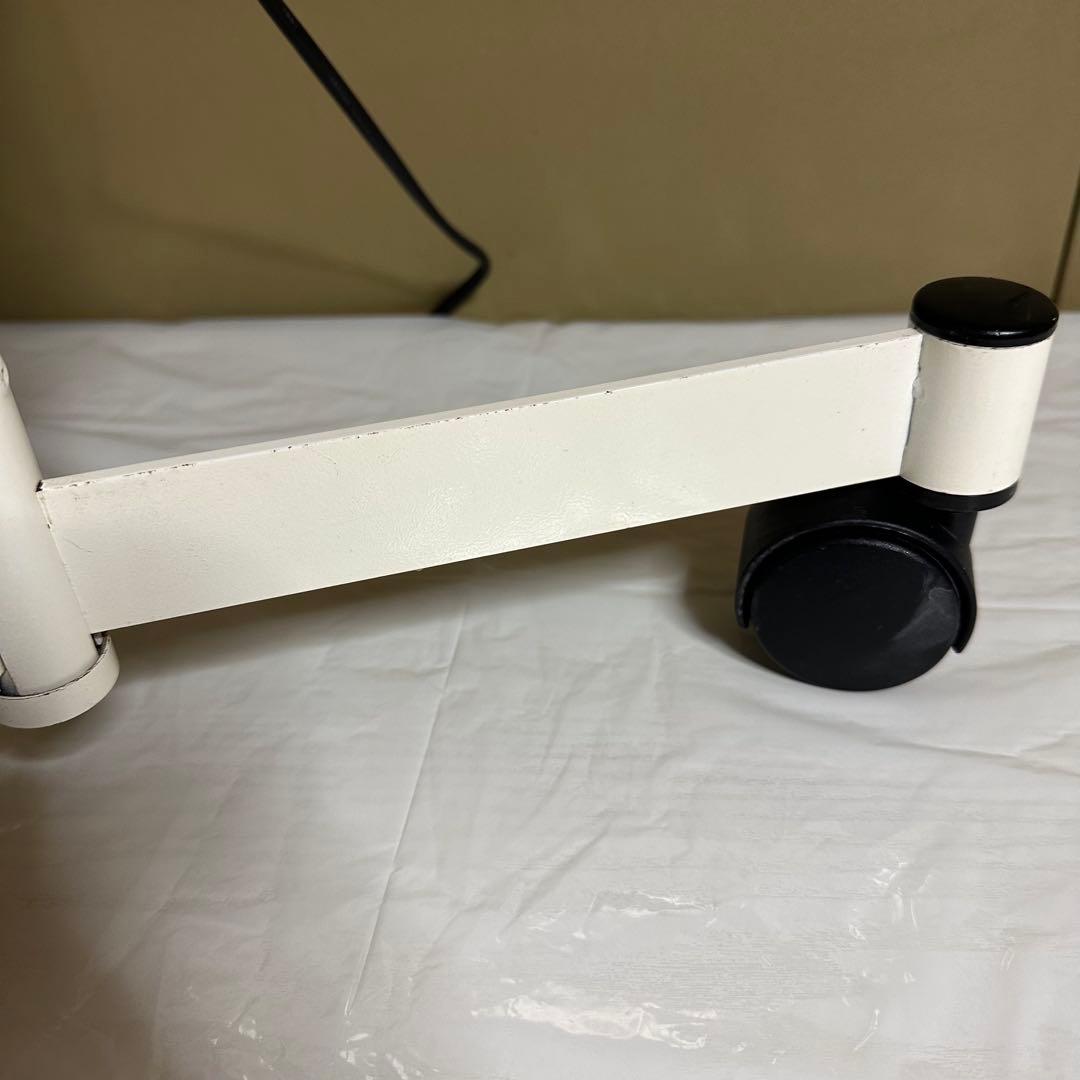 innovator イノベーター フロア スポットライト 移動式