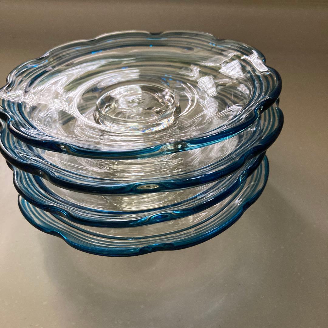 舩木倭帆(フナキ　シズホ)吹きガラス　線巻波型縁飾り皿　4枚直径約16cm