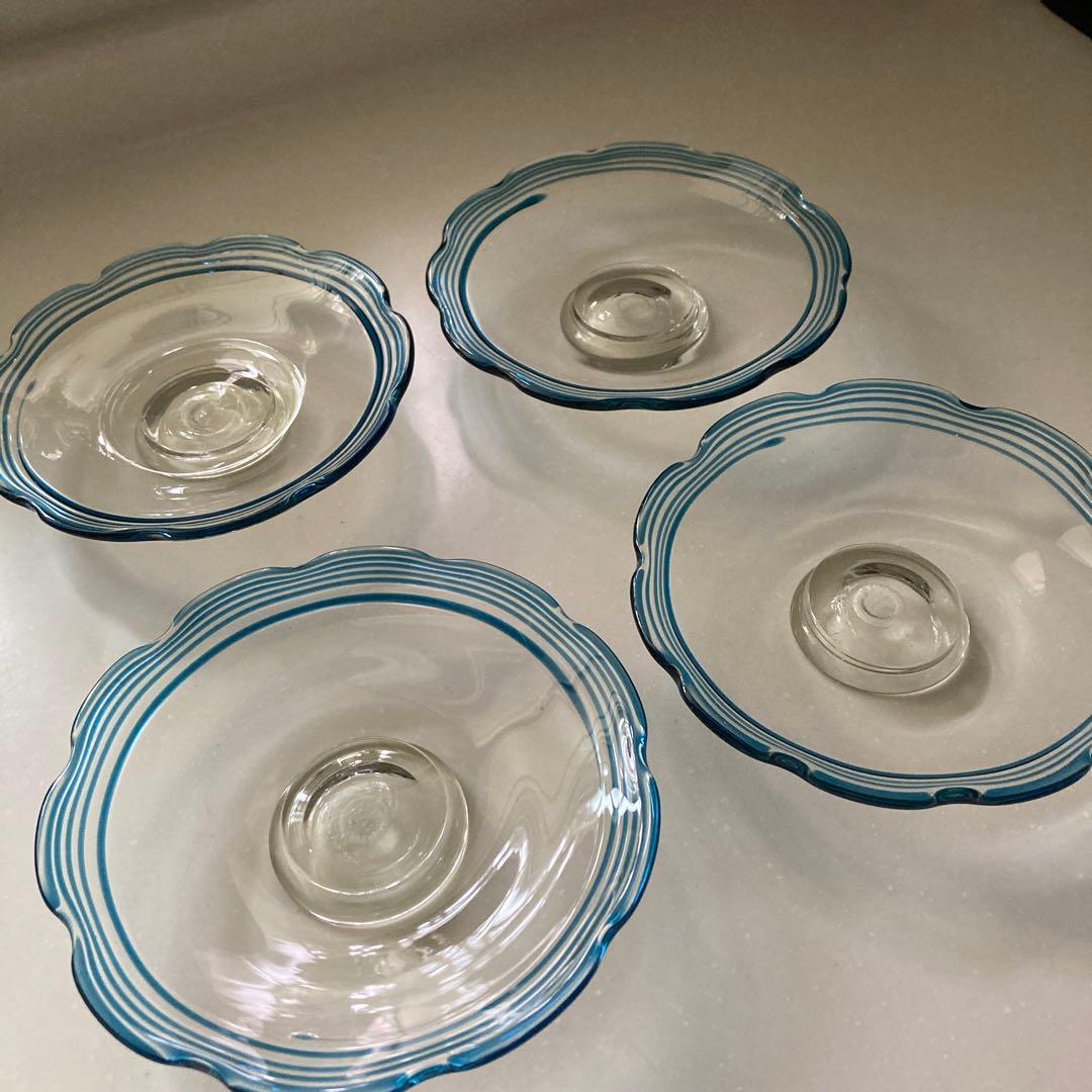 舩木倭帆(フナキ　シズホ)吹きガラス　線巻波型縁飾り皿　4枚直径約16cm