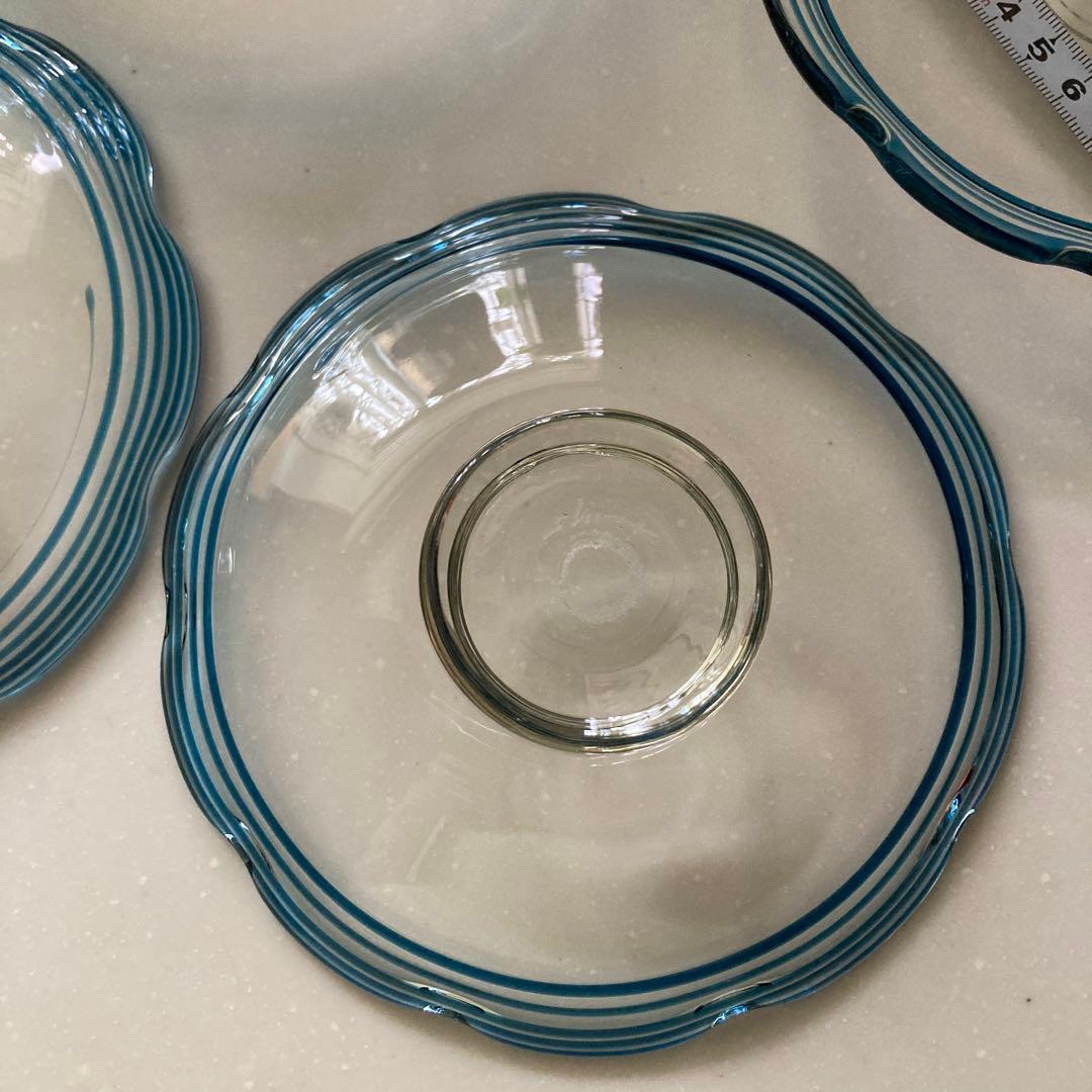 舩木倭帆(フナキ　シズホ)吹きガラス　線巻波型縁飾り皿　4枚直径約16cm