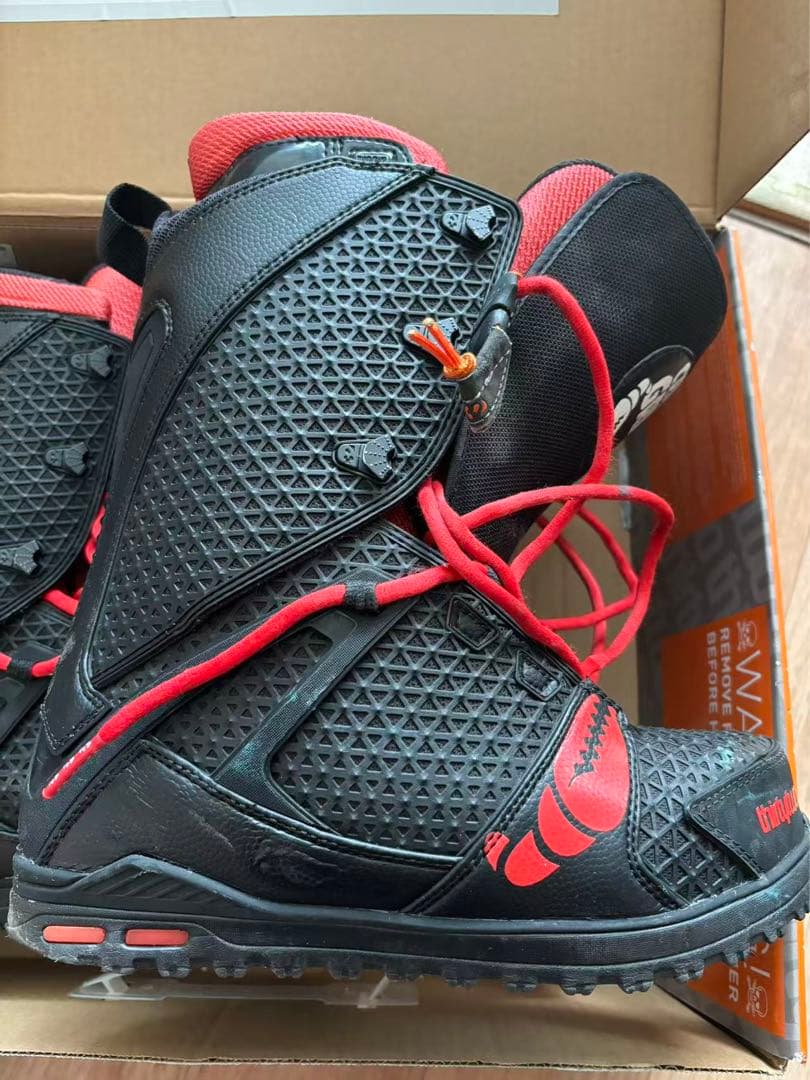 THIRTYTWO TM-TWO CRAB GRAB ブラック/レッド 9.5