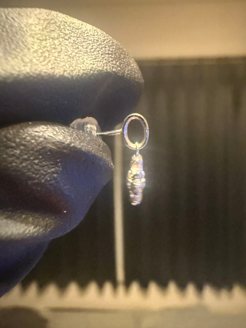 K18ホワイトゴールド　ダイヤモンドピアス