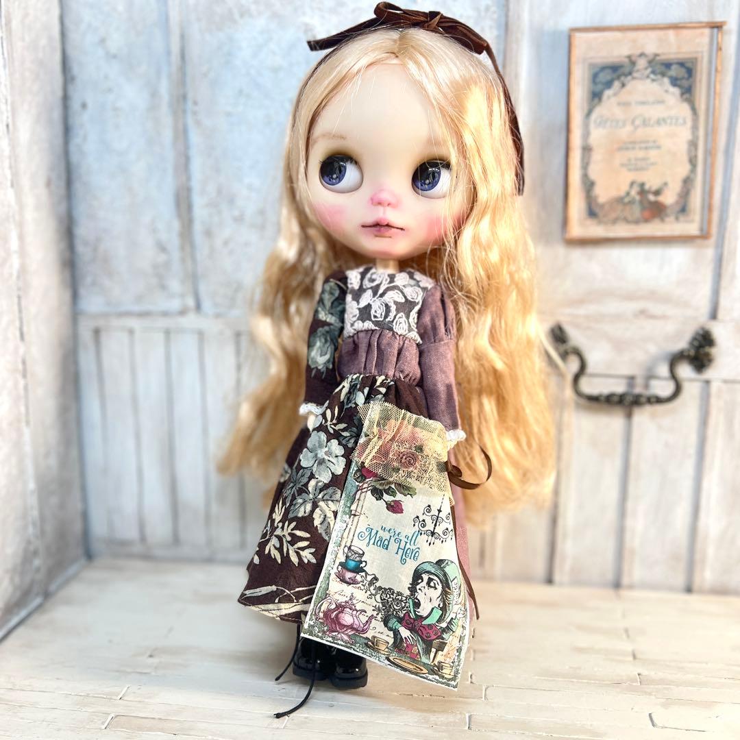 ♡ブライス　アウトフィット　ワンピース　アリス　マッドハッター