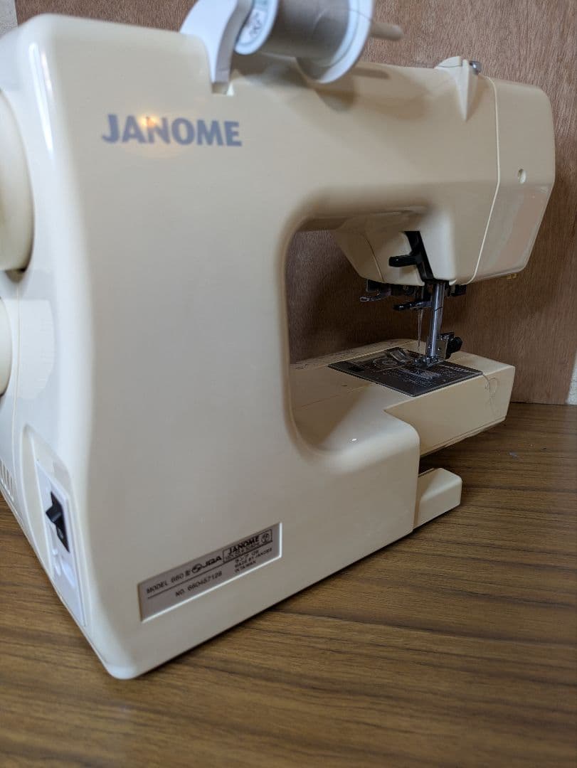 ☆大人気☆ジャノメ ロックカッター内蔵ミシン☆フットコン対応
