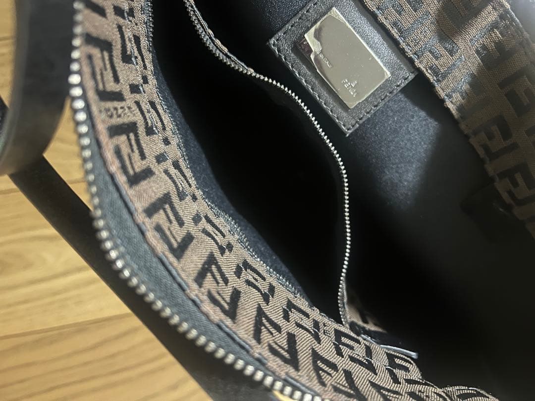 美品　FENDI ハンドバッグ ズッキーノ FF柄 ブラウン キャンバス