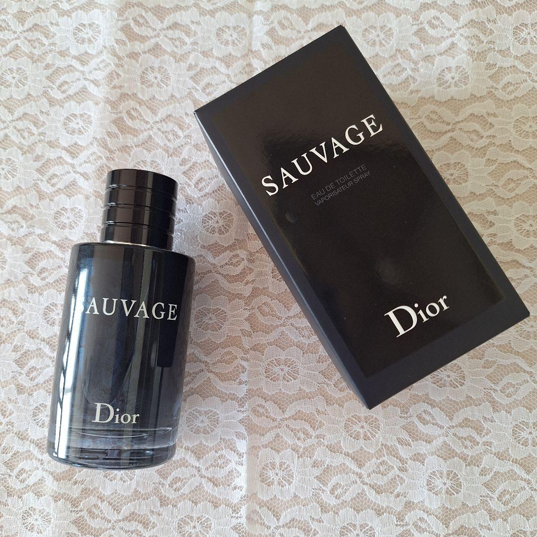 Dior SAUVAGE ソヴァージュ 【オードゥ トワレ】100ml 箱あり