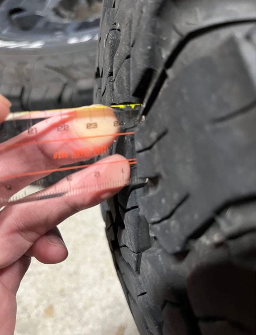 yyy　④ １本価格　KMC ロックスターⅢ 17インチ　プラド装着