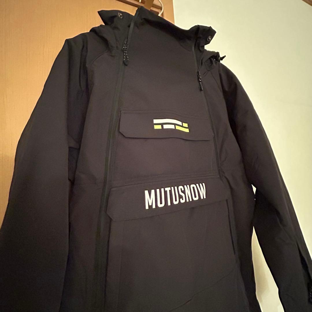 新品　未使用　メンズ　スキー（スノボ）ウェア　つなぎ　Ｍサイズ　大きめ　タグなし