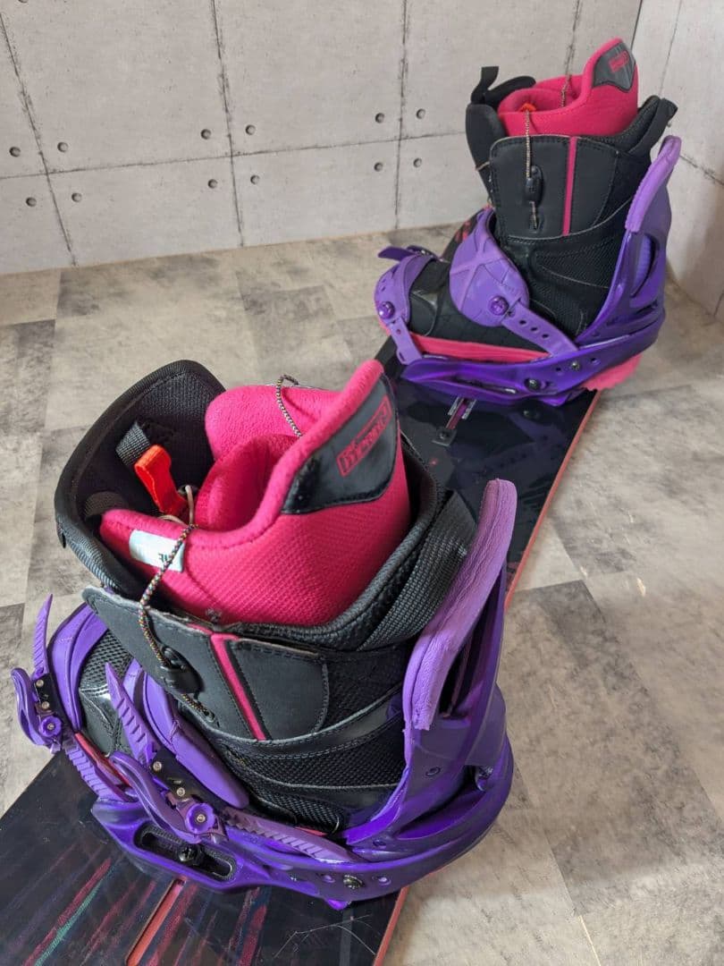 【なな様】バートンBURTON DEJAVE 138 スノーボード2点セット