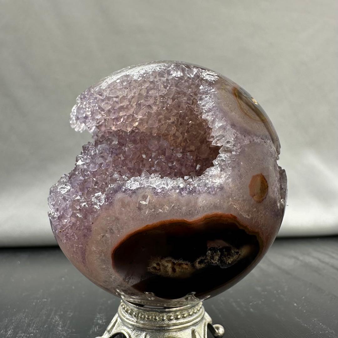 天然石アメジストの笑い口　置物　スフィアE.89