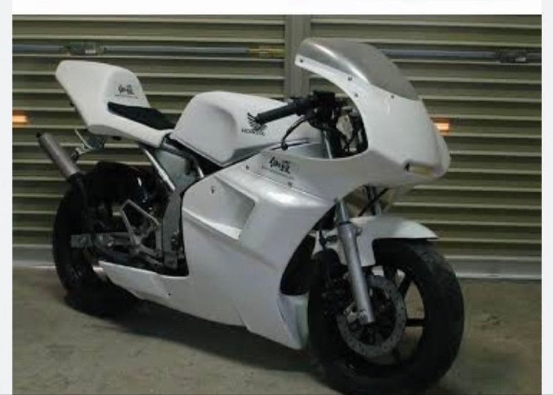 NSR50/Ape シートカウル (DAMEGE製？)