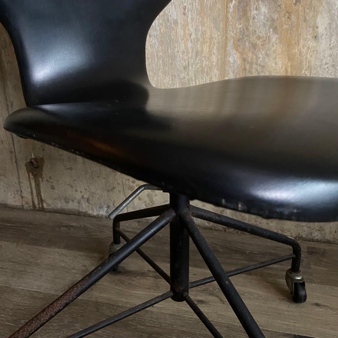 インダストリアル　チェア　キャスターチェア　オフィスチェア　ヴィンテージ　レトロ