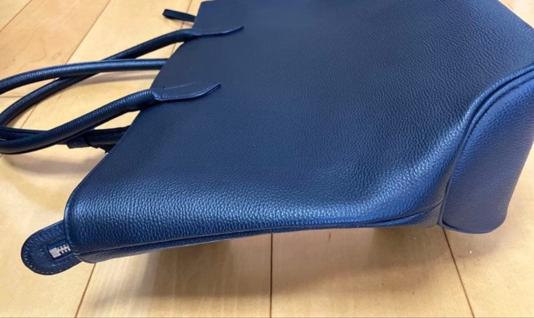 【美品】バーニーズニューヨーク ネイビー レザー トートバッグ