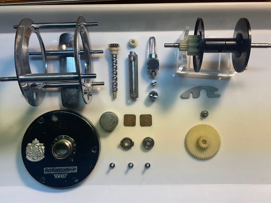 ABU アンバサダー 5500C メンテ済 フレーム修正済