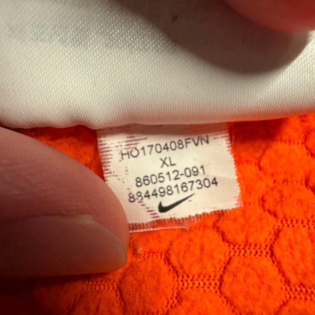 NIKE上下セットアップ　ナイキ　スウォッシュ　グレー