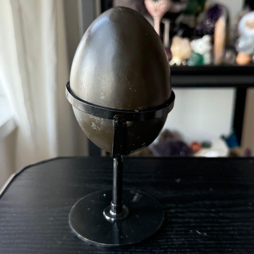 天然石カルサイト共生シュガー水晶の卵型　置物NO.012101