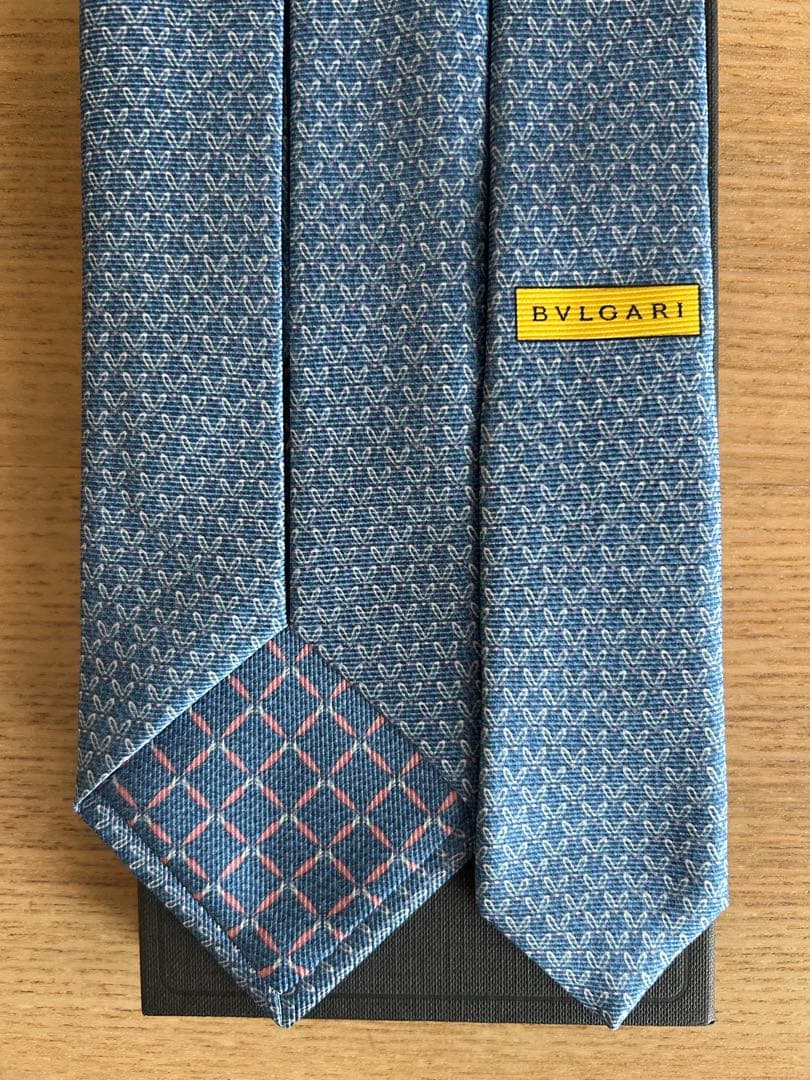 値下げ[新品未使用] BVLGARI 幾何学模様 ネクタイ 青