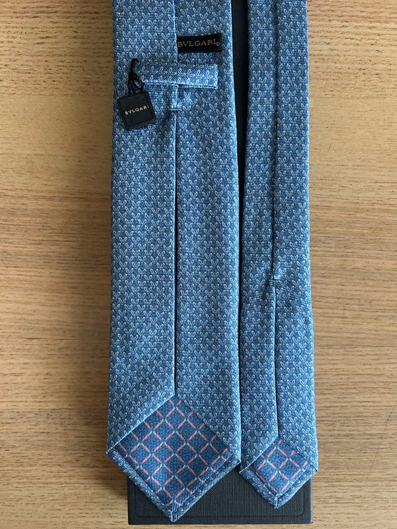 値下げ[新品未使用] BVLGARI 幾何学模様 ネクタイ 青
