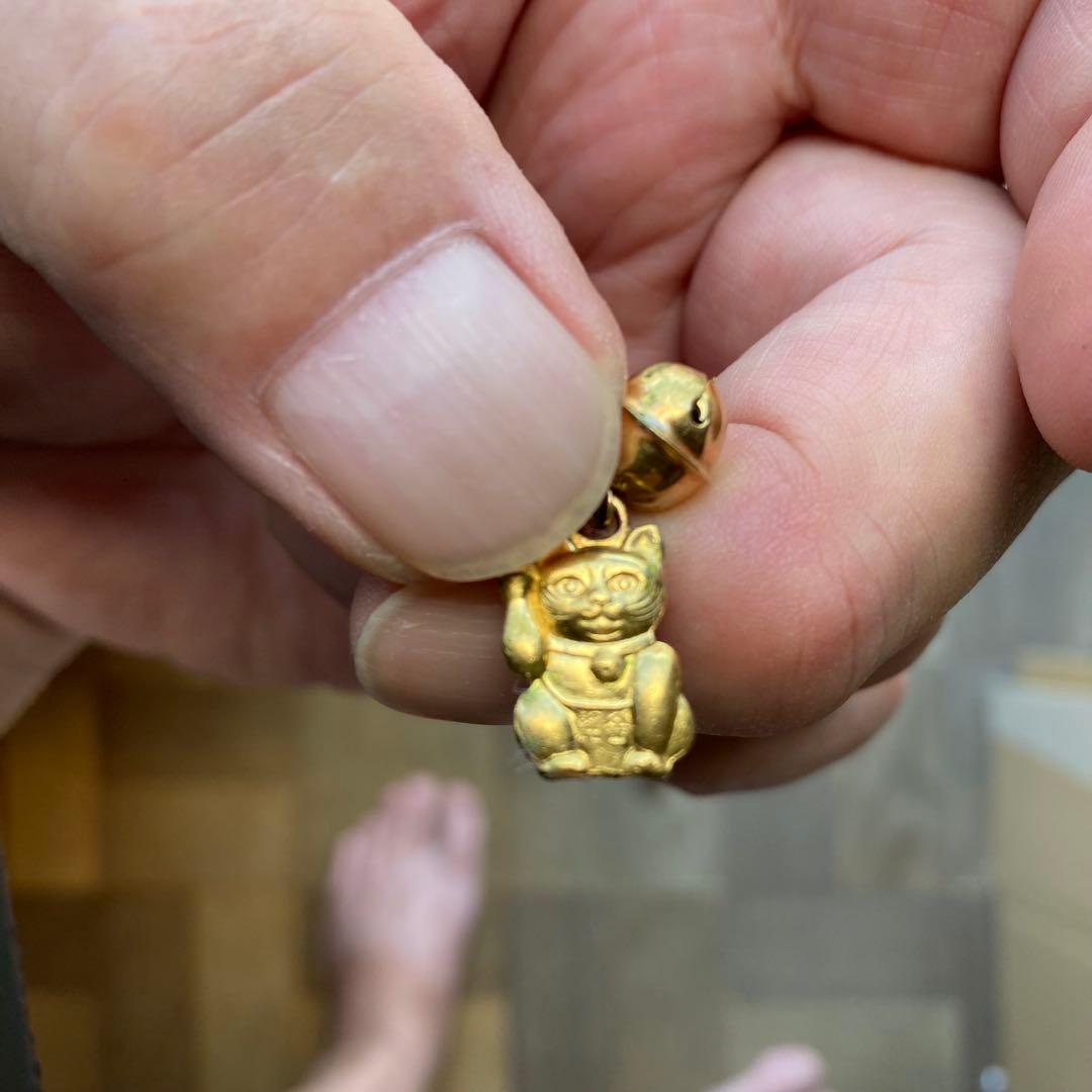 純金製　招き猫　根付　K24 4.70g 縁起物　招福