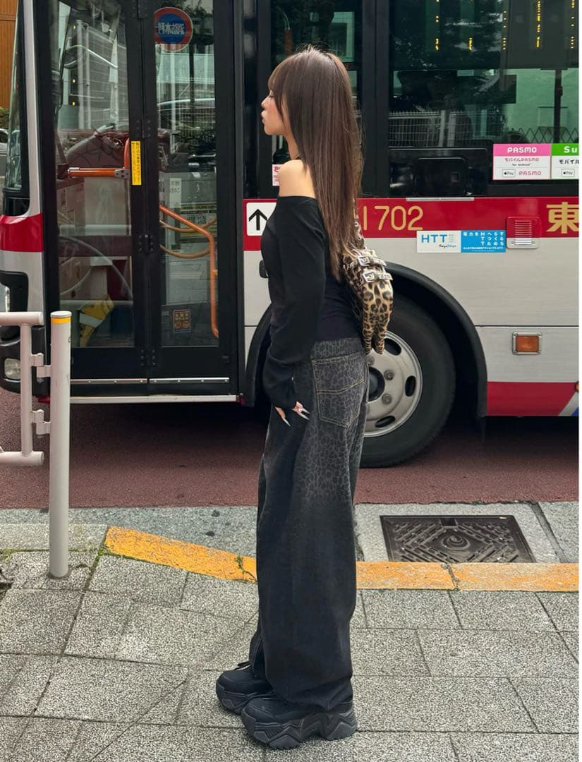 TRIFLE レオパードウォッシュカーブデニムパンツ ダークウォッシュ Sサイズ