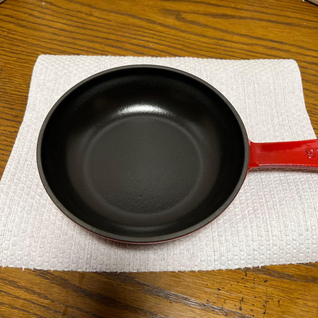 STAUB スキレット　チェリー