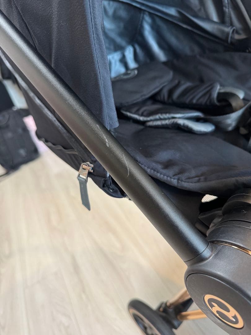 サイベックス　ミオス　ブラック　ピンクゴールドフレーム