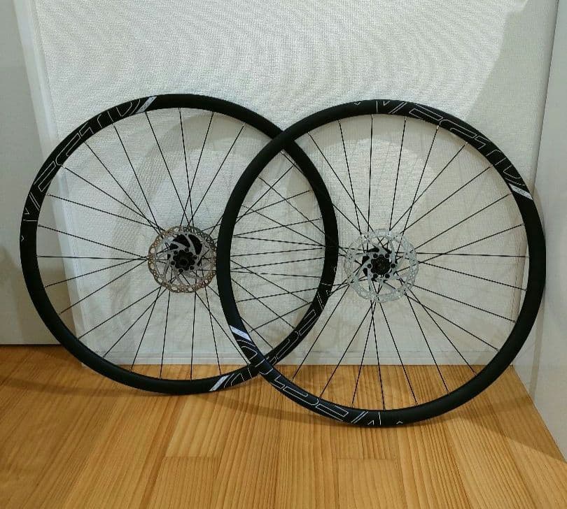 ロードバイク ディスクホイール前後 スルーアクスル ALTERNA DISC