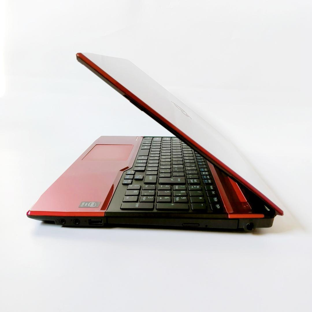 美品❣️大容量750GB✨メモリ8GB✨設定済ですぐ使えるカメラ付ノートパソコン