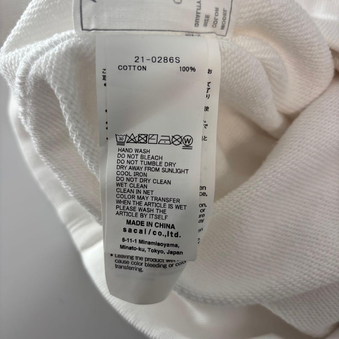 【美品】サカイsacai☆カウズKAWS コラボ　ロゴ　スウェット　パーカー　M