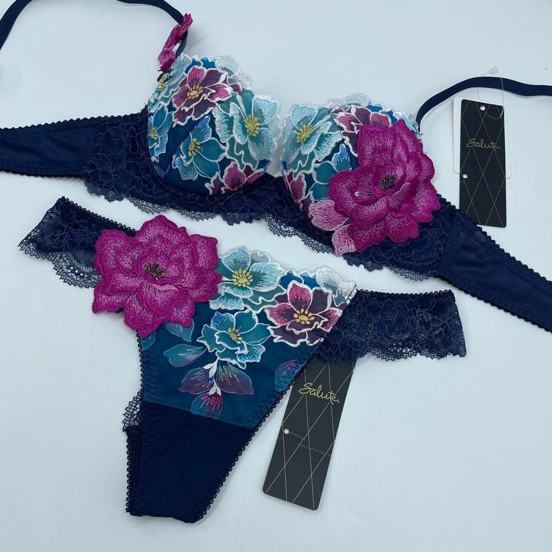 サルート/日本の花嫁　D70＆MソングショーツKO　03