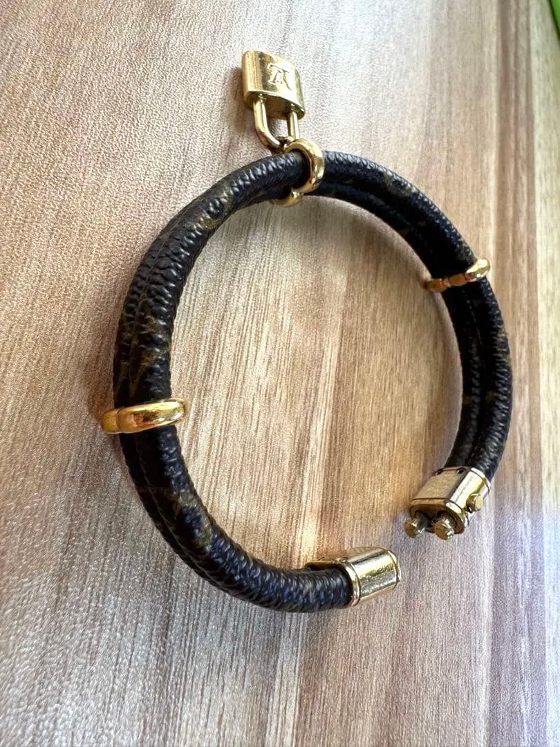 Louis Vuitton キープイット