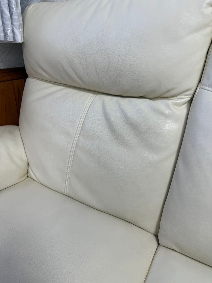 ホワイトレザー自動リクライニングソファ