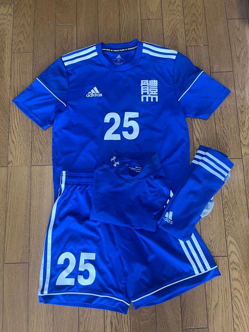 日本体育大学　サッカー部　ユニフォーム　Mサイズ ソックスインナー付き