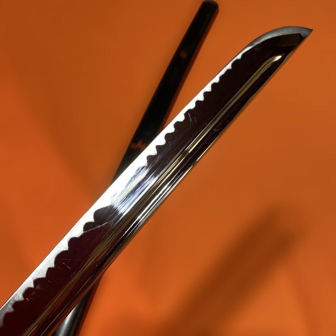 居合刀 黒柄 日出鳥木波図丸鍔 点炎黒呂鞘