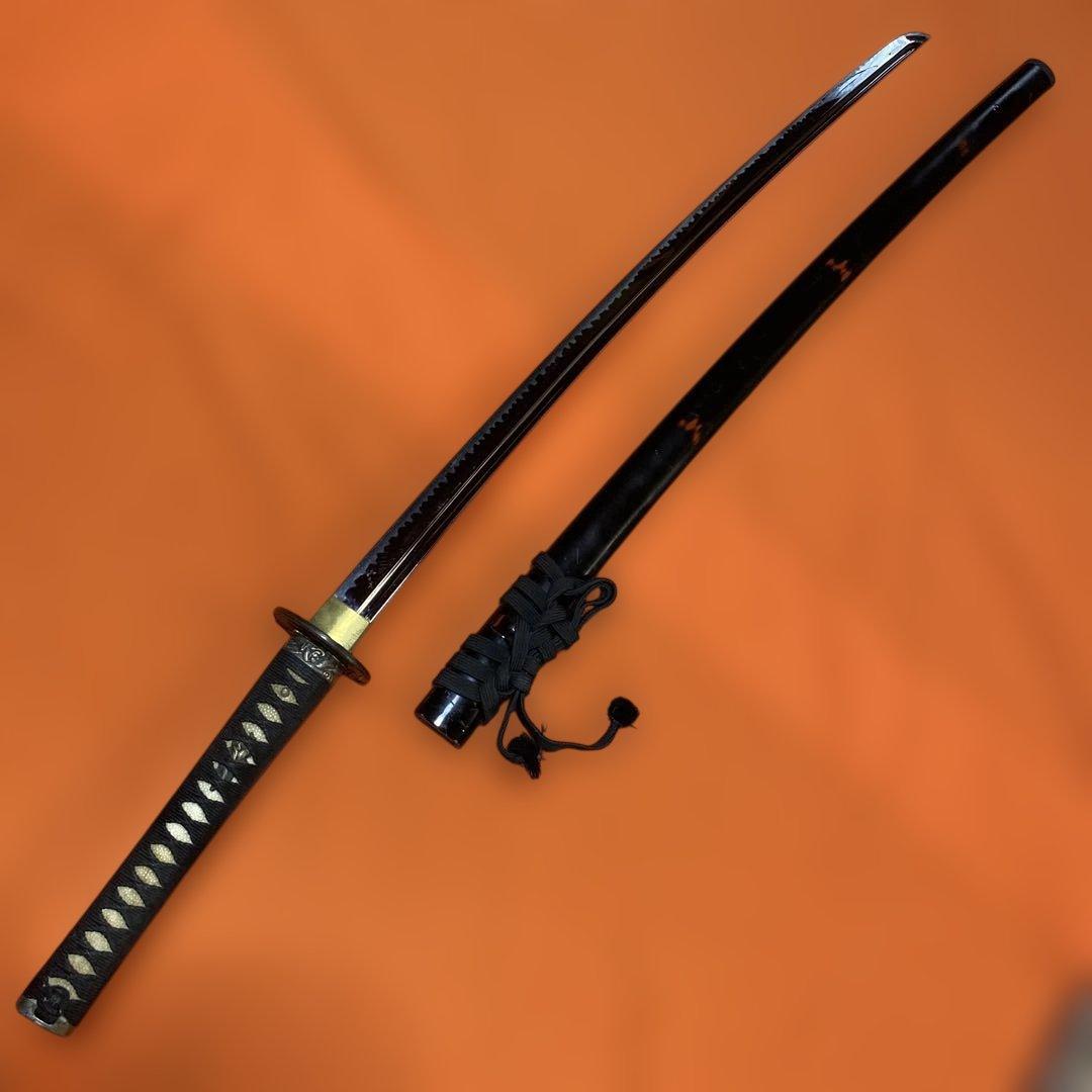 居合刀 黒柄 日出鳥木波図丸鍔 点炎黒呂鞘