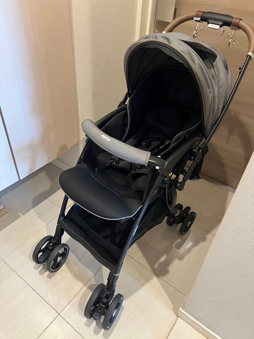 Aprica A型ベビーカー ラクーナクッションフリー AC 軽量 4輪フリー