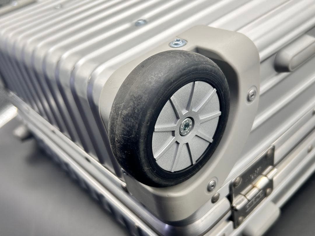 RIMOWAリモワCLASSIC FLIGHT35L 型番97052002鍵なし