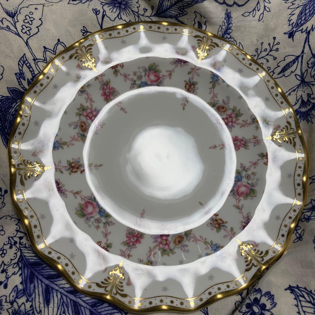 ロイヤルクラウンダービー　ロイヤルアントワネット　アフタヌーンティース